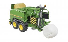 Bruder John Deere C441R Bale Wrapper. 020323. Bruder John Deere C441R Bale Wrapper. 020323.