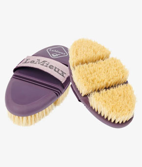 LeMieux Flexi Scrubbing Brush Fig LeMieux Flexi Scrubbing Brush Fig